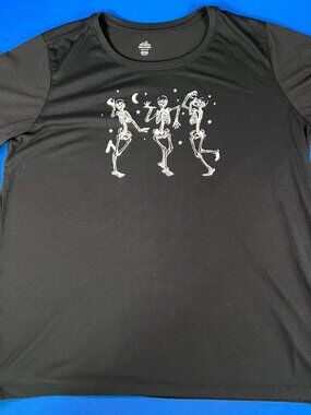 Share Celebrations Halloween Collection Three Dancing Skeleton Womens Size XL T-